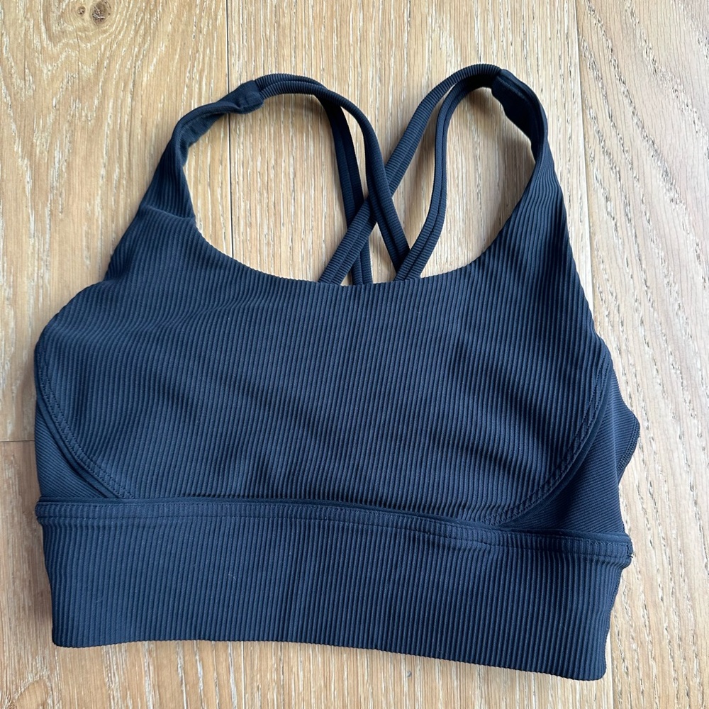 Lululemon sports bra size 4